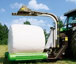 Maschinen u. Ger�te: 
Wickelmaschine 3-Punkt, Deutz-Fahr WM 1221 C, hervorragende Arbeitsqualit�t zum Top-Preis, robuste Bauweise, Kategorie 2 Anbauma�, auch f�r Fronthydraulik geeignet, programmierbare Komfortbedienung, Info: 01/80160-12.