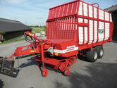 Maschinen u. Ger�te: P�ttinger Ladewagen Siloprofi 2 , Dosierwalzen, Tandemachse, elektr. Bedienung, 31 Messer, 36 m�, Tel.: 0650/7478265.