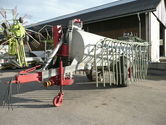 Maschinen u. Ger�te: Vakuumfass 6000 l mit Schleppschlauchverteiler 12 m, 6 Zoll Anschl�sse, Einachser, Radk�sten, Tel.: 0650/7478265.