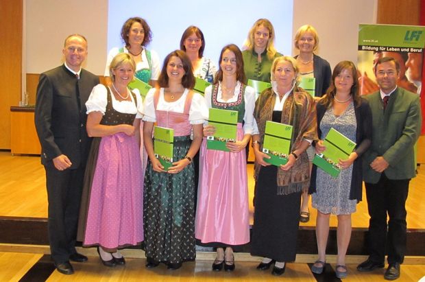 Zertifikatsverleihung_2012_04_web.jpg � Widmoser