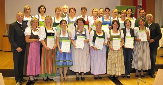 Zertifikatsverleihung_2012_05_web.jpg � Widmoser
