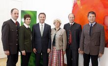 ARGE Meister beim Minister.jpg © ARGE Meister ARGE Meister beim Minister.jpg © ARGE Meister