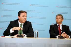PK Spindelegger und Berlakovich © BMLFUW/Kern PK Spindelegger und Berlakovich © BMLFUW/Kern
